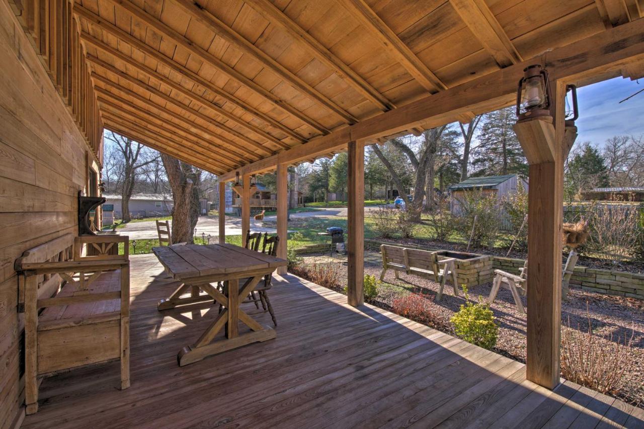 Quiet Hollister Cabin Walk To Lake Taneycomo Exterior foto